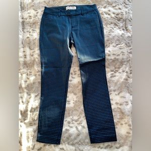 Old Navy Pixie Skinny Pant